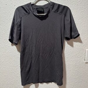 ASOS BLACK T SHIRT GRAY